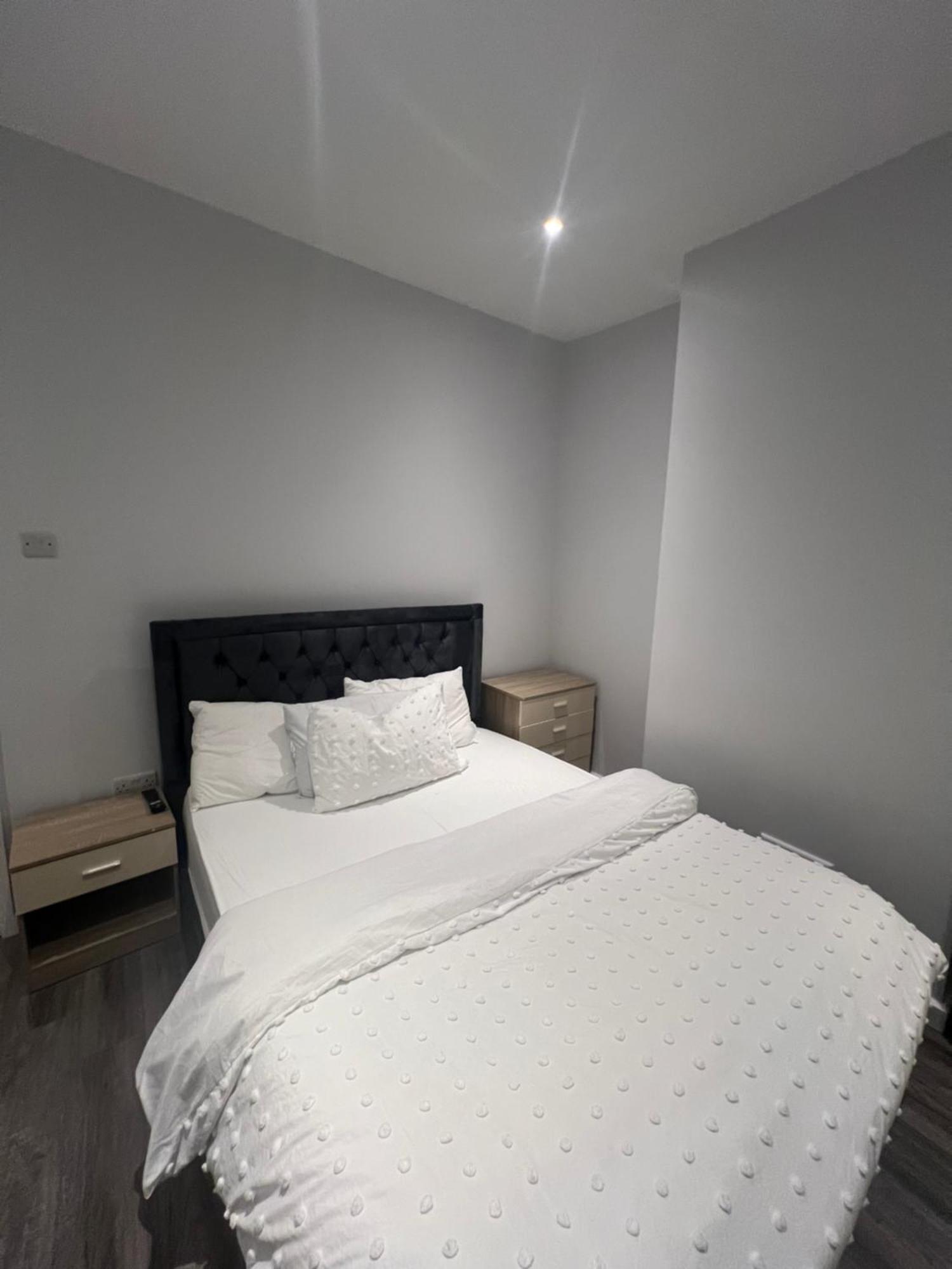 Spencer Bridge Rooms By Afl Northampton Exterior foto